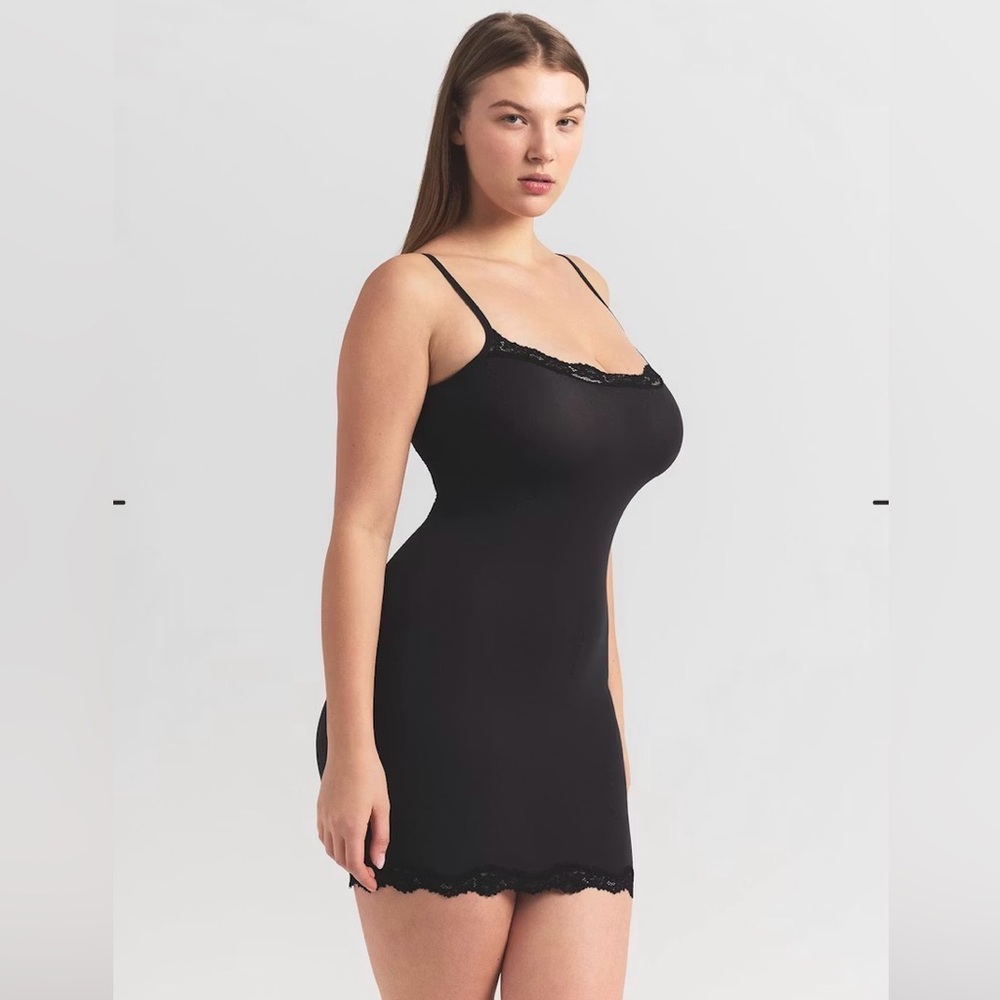 Skims fits everybody lace slip dress XL
